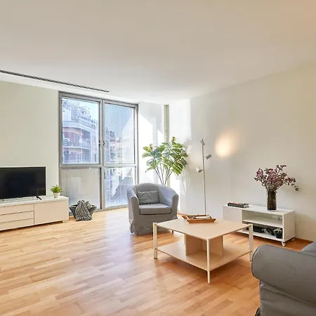 Bbarcelona Placa Universitat Flat *